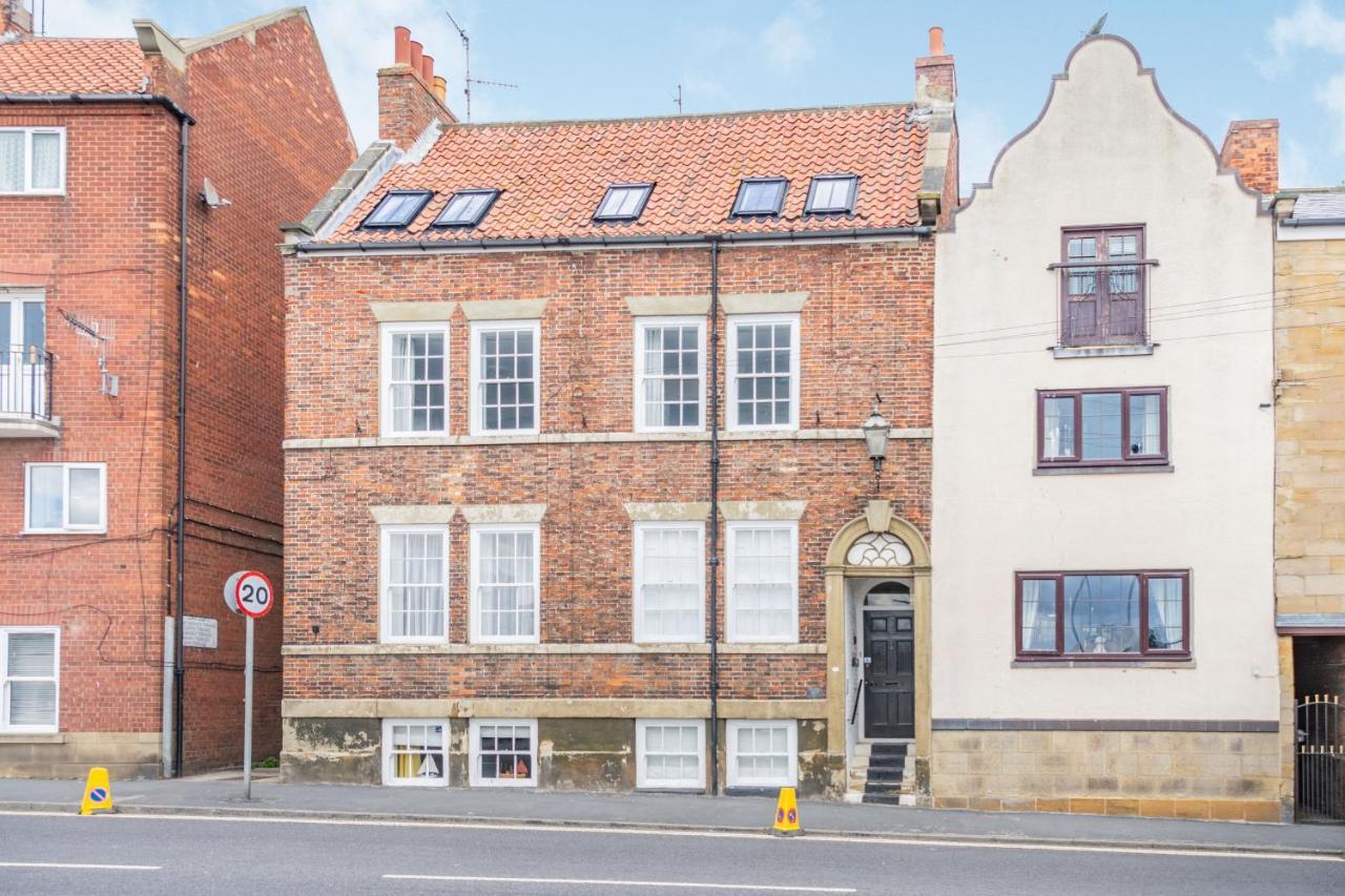 What A View At Quayside Apartment Whitby Exterior photo