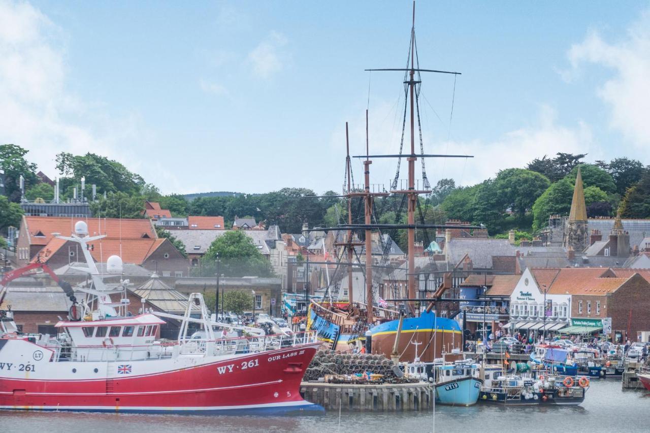 What A View At Quayside Apartment Whitby Exterior photo