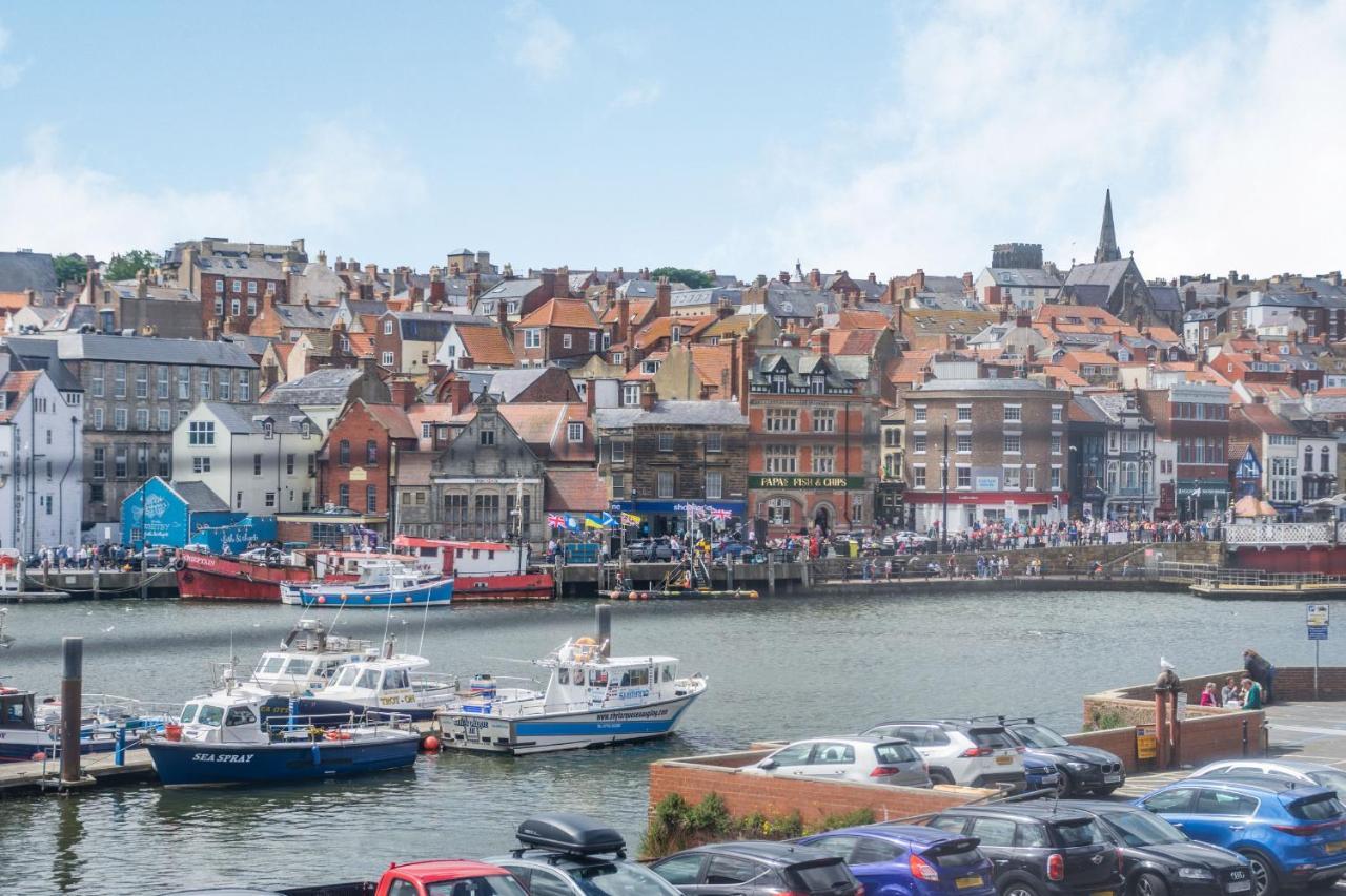 What A View At Quayside Apartment Whitby Exterior photo