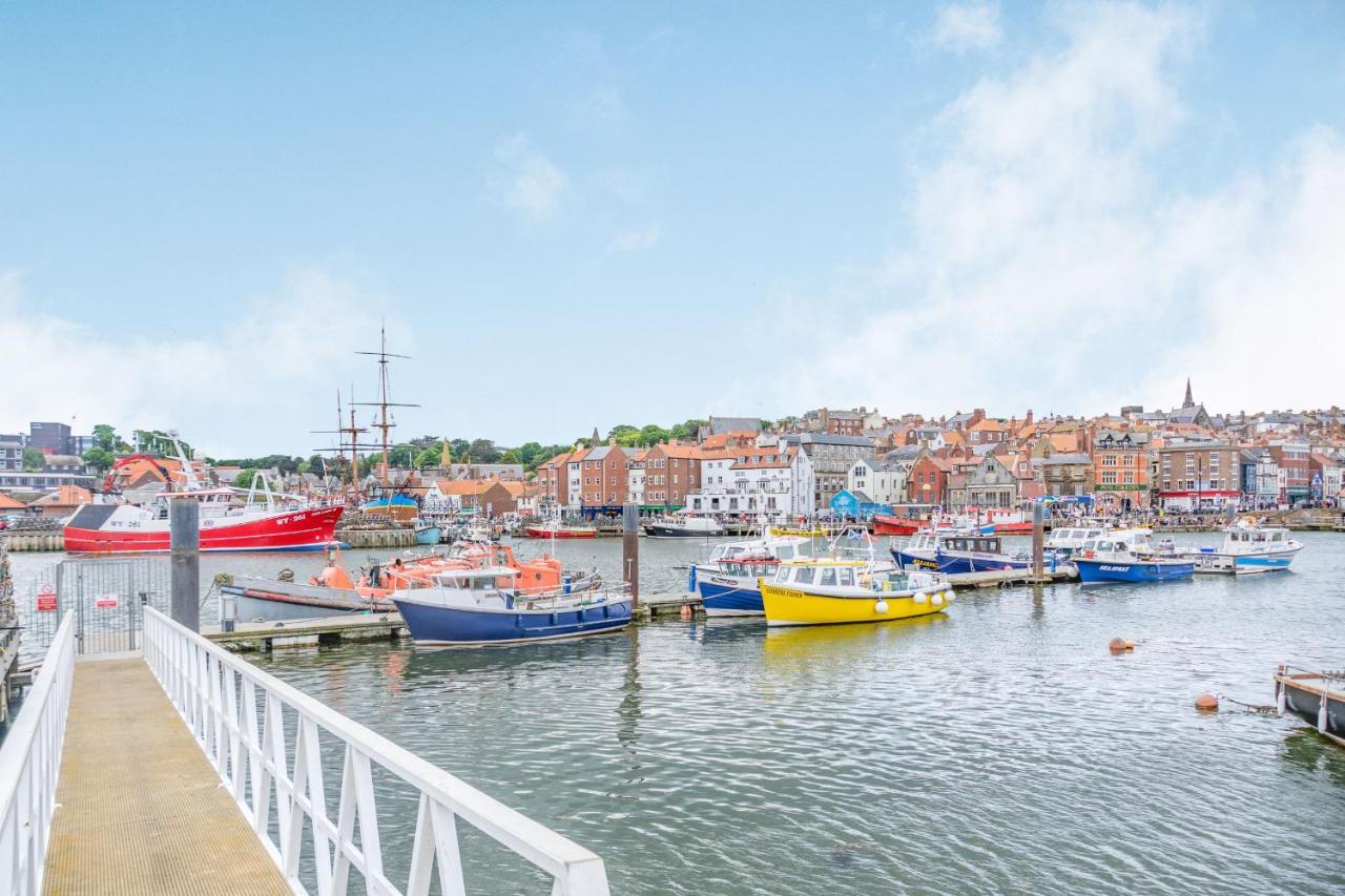 What A View At Quayside Apartment Whitby Exterior photo